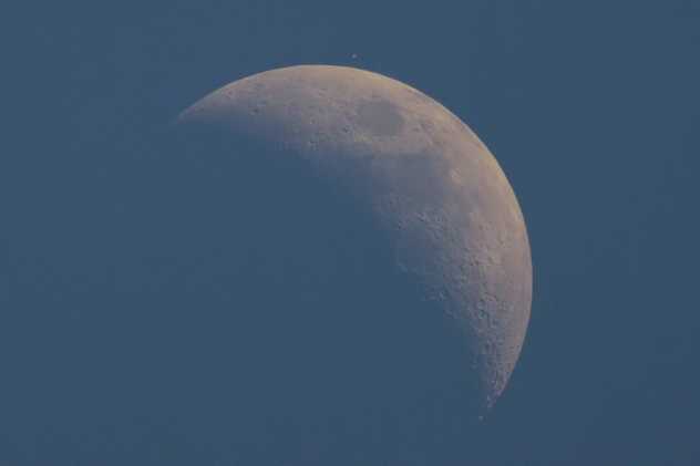 Mond und Mars nach der Bedeckung