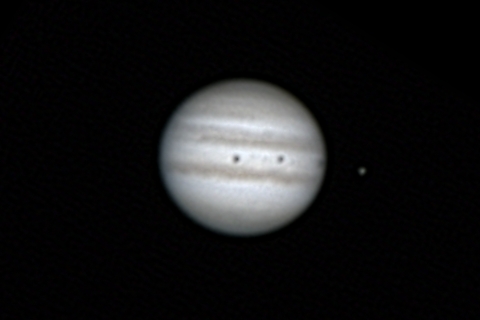 Jupiter mit 2 Mondschatten