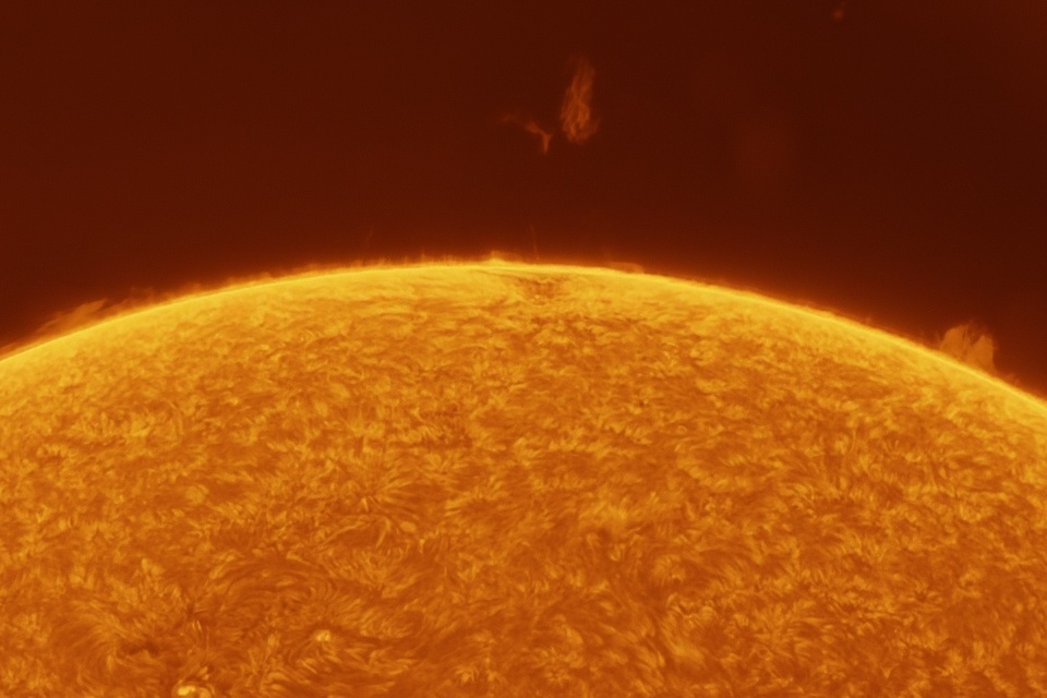 Protuberanzen am Sonnenrand
