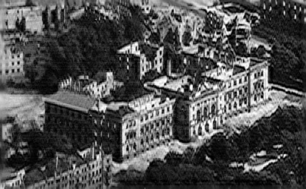 Neue Uni am Sanderring Herbst 1945 von der Frontseite